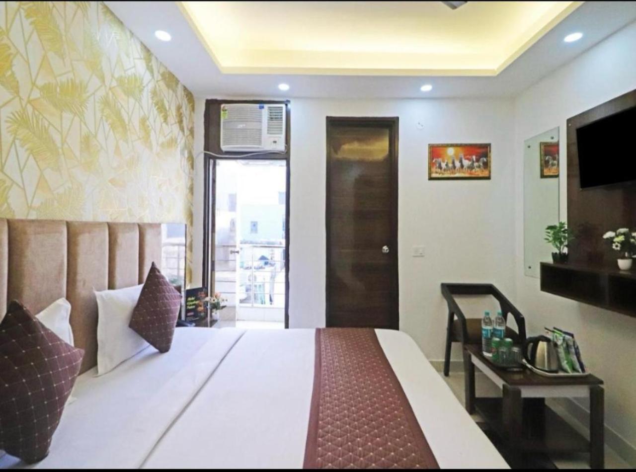 Hotel Vijaydeep Place Near Delhi Airport Нью-Делі Екстер'єр фото