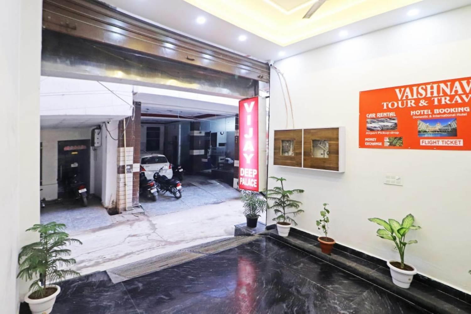 Hotel Vijaydeep Place Near Delhi Airport Нью-Делі Екстер'єр фото